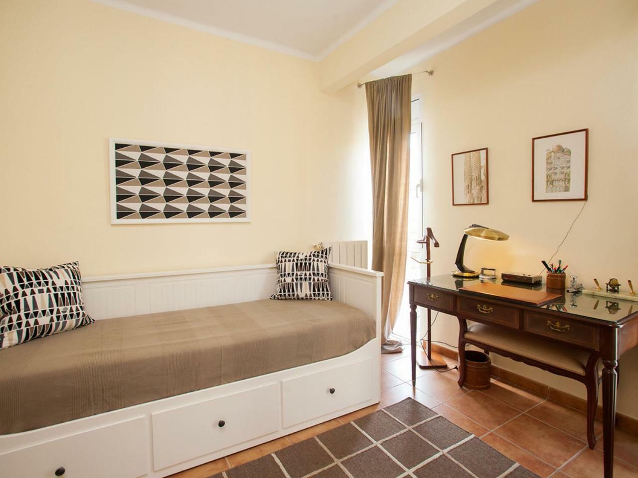 Apartment Sardenya - Casp Barcelona Bagian luar foto